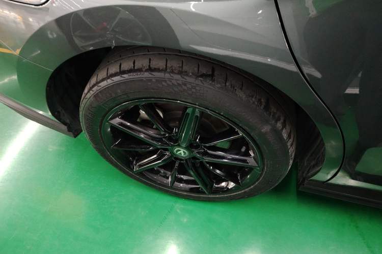 Used CHANGAN UNI-V iDD 2023 ZhiDian iDD 1.5T 113km Smart & Fun Version Exterior 5