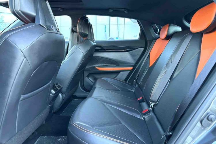 Used CHANGAN UNI-V iDD 2023 ZhiDian iDD 1.5T 113km Smart & Fun Version Exterior 6