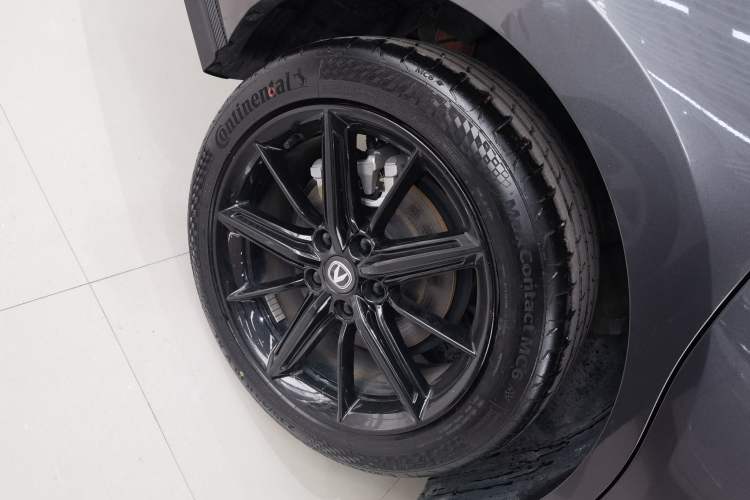 Used CHANGAN UNI-V iDD 2023 ZhiDian iDD 1.5T 113km ZhiKu Model Exterior 8