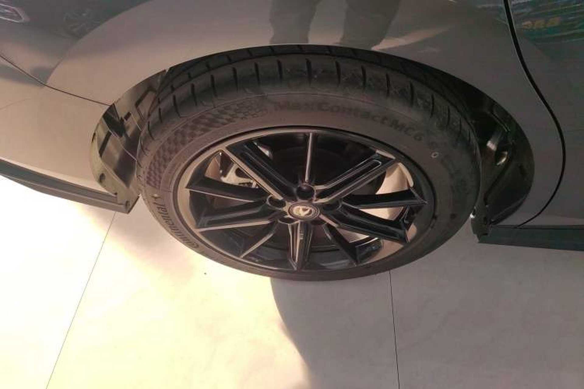 Used CHANGAN UNI-V iDD 2023 ZhiDian iDD 1.5T 113km ZhiKu Model Exterior 8
