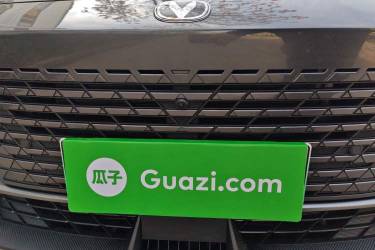 Used CHANGAN UNI-V iDD 2023 ZhiDian iDD 1.5T 113km ZhiKu Model Exterior 9