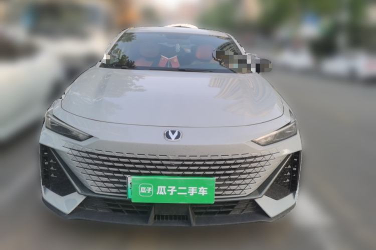 Used CHANGAN UNI-V iDD 2023 ZhiDian iDD 1.5T 113km Smart & Fun Version Front