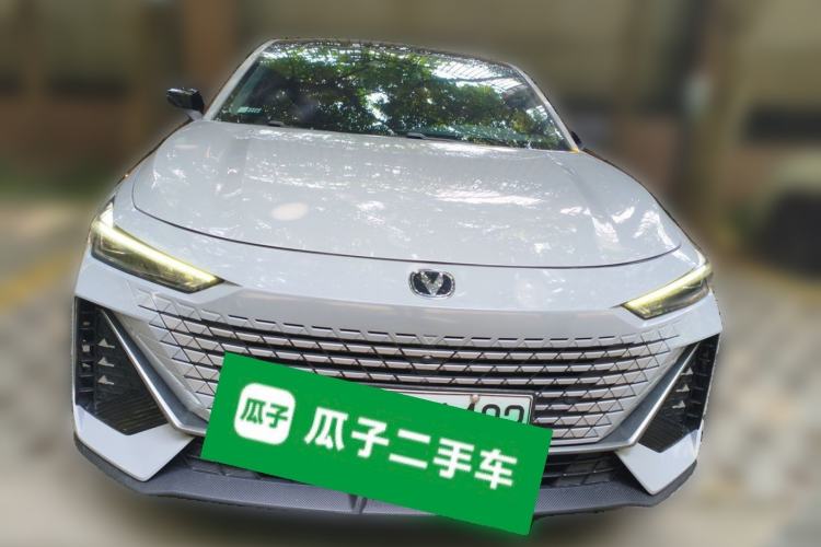 Used CHANGAN UNI-V iDD 2023 ZhiDian iDD 1.5T 113km ZhiKu Model Front