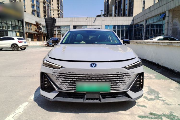 Used CHANGAN UNI-V iDD 2023 ZhiDian iDD 1.5T 113km Smart & Fun Version Front