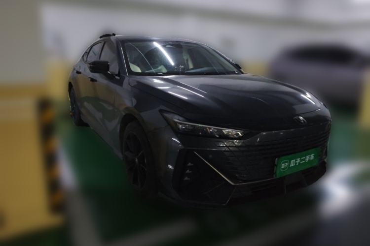 Used CHANGAN UNI-V iDD 2023 ZhiDian iDD 1.5T 113km Smart & Fun Version Front Right 45 Deg