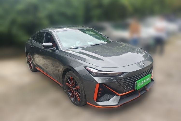 Used CHANGAN UNI-V iDD 2023 Zhidian iDD 1.5T 113km Smart & Fun Version (Rapid Edition) Front Right 45 Deg