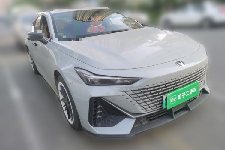 Used CHANGAN UNI-V iDD 2023 ZhiDian iDD 1.5T 113km Smart & Fun Version Front Right 45 Deg