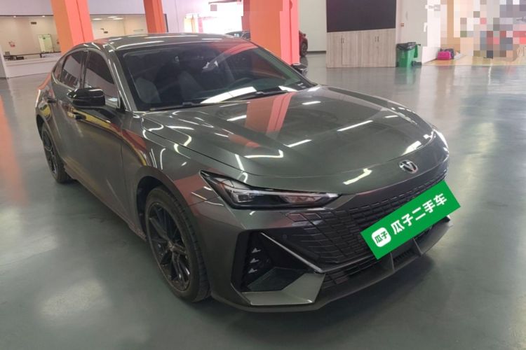Used CHANGAN UNI-V iDD 2023 ZhiDian iDD 1.5T 113km Smart & Fun Version Front Right 45 Deg