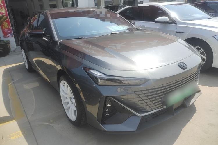 Used CHANGAN UNI-V iDD 2023 ZhiDian iDD 1.5T 113km Smart & Fun Version Front Right 45 Deg