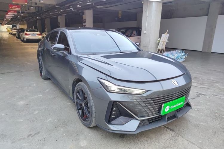 Used CHANGAN UNI-V iDD 2023 ZhiDian iDD 1.5T 113km Smart & Fun Version Front Right 45 Deg