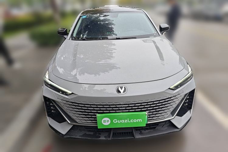 Used CHANGAN UNI-V iDD 2023 ZhiDian iDD 1.5T 113km ZhiKu Model Front
