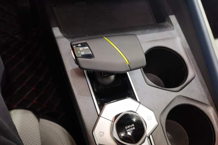 Used CHANGAN UNI-V iDD 2023 ZhiDian iDD 1.5T 113km ZhiKu Model Gear Lever