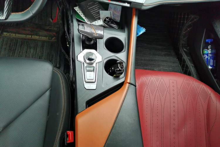 Used CHANGAN UNI-V iDD 2023 ZhiDian iDD 1.5T 113km ZhiKu Model Gear Lever