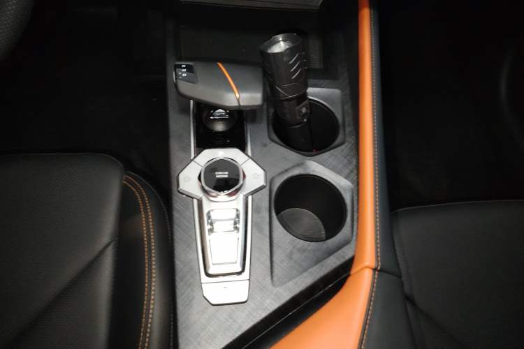 Used CHANGAN UNI-V iDD 2023 Zhidian iDD 1.5T 113km Smart & Fun Version (Rapid Edition) Gear Lever