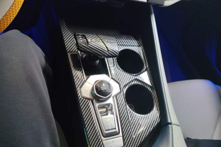 Used CHANGAN UNI-V iDD 2023 Zhidian iDD 1.5T 113km Smart & Fun Version (Rapid Edition) Gear Lever