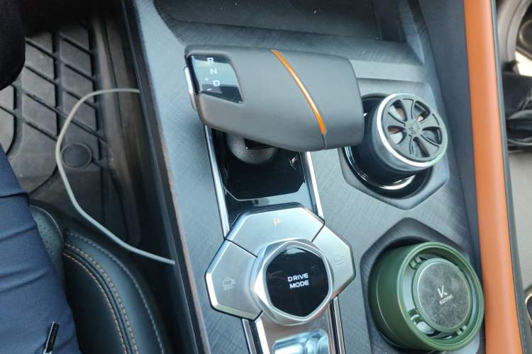Used CHANGAN UNI-V iDD 2023 ZhiDian iDD 1.5T 113km Smart & Fun Version Gear Lever