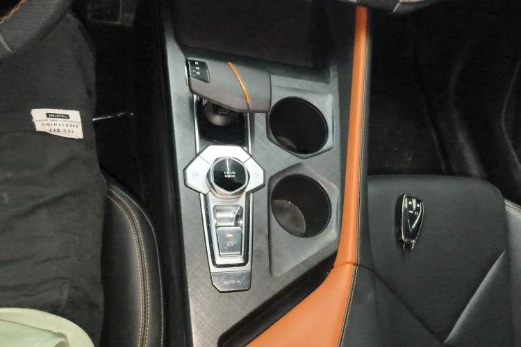 Used CHANGAN UNI-V iDD 2023 ZhiDian iDD 1.5T 113km Smart & Fun Version Gear Lever