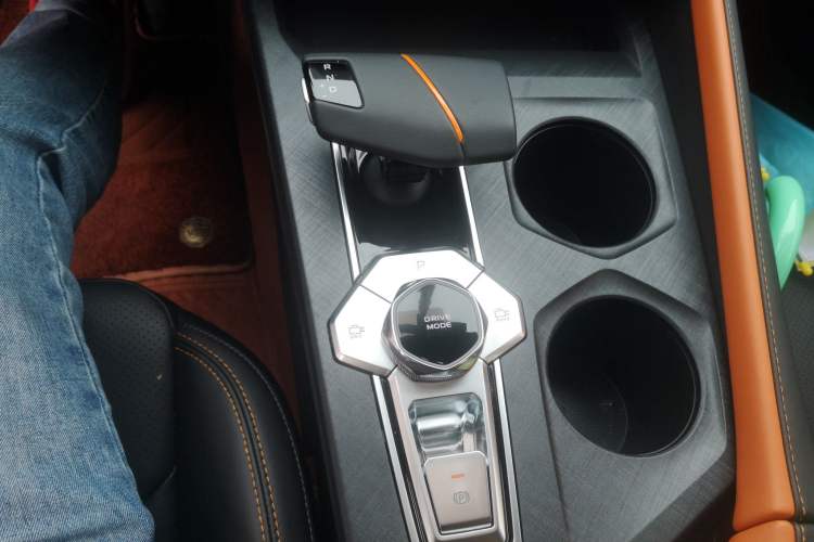 Used CHANGAN UNI-V iDD 2023 Zhidian iDD 1.5T 113km Smart & Fun Version (Rapid Edition) Gear Lever