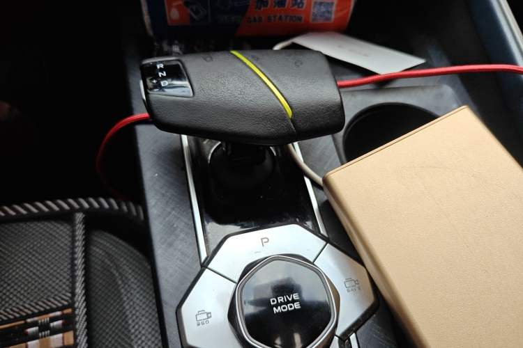 Used CHANGAN UNI-V iDD 2023 ZhiDian iDD 1.5T 113km Smart & Fun Version Gear Lever