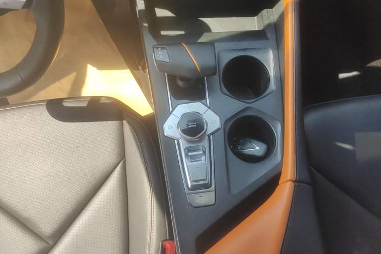 Used CHANGAN UNI-V iDD 2023 ZhiDian iDD 1.5T 113km Smart & Fun Version Gear Lever