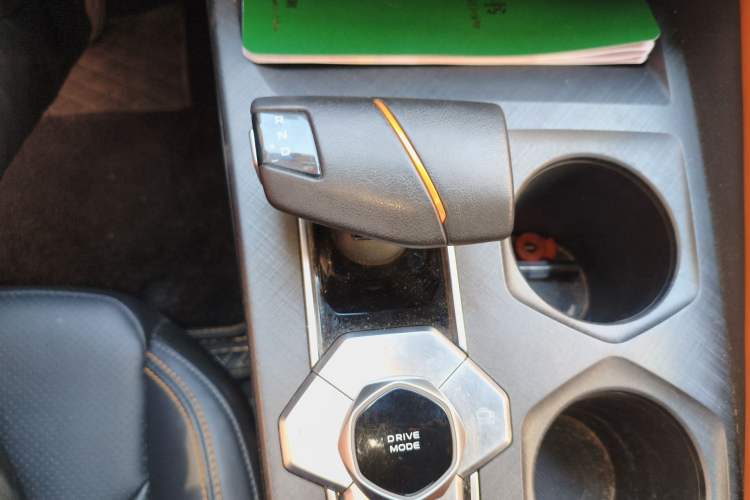 Used CHANGAN UNI-V iDD 2023 ZhiDian iDD 1.5T 113km ZhiKu Model Gear Lever