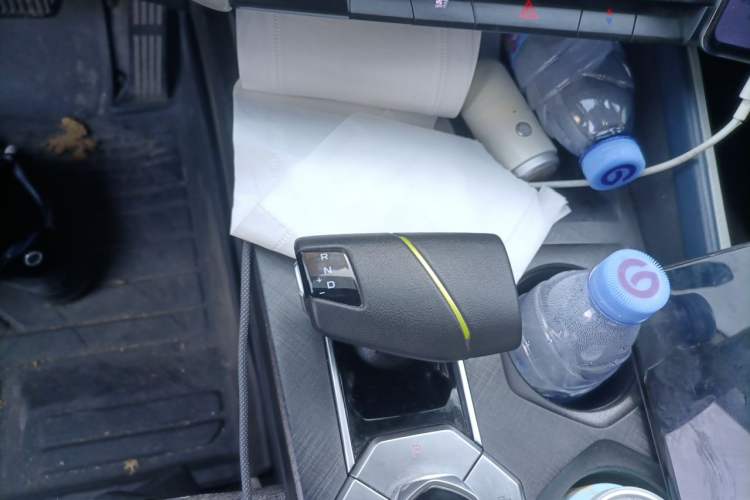 Used CHANGAN UNI-V iDD 2023 ZhiDian iDD 1.5T 113km Smart & Fun Version Gear Lever
