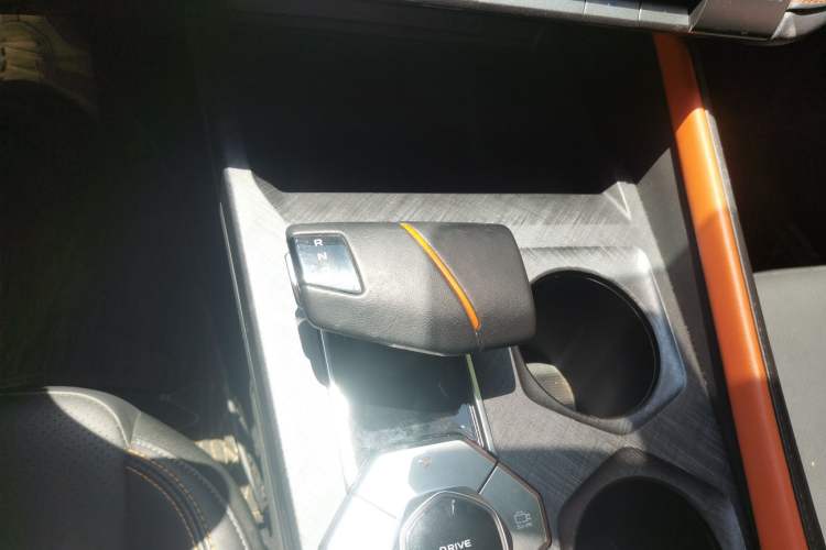 Used CHANGAN UNI-V iDD 2023 Zhidian iDD 1.5T 113km Smart & Fun Version (Rapid Edition) Gear Lever