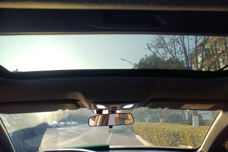 Used CHANGAN UNI-V iDD 2023 ZhiDian iDD 1.5T 113km Smart & Fun Version Headliner