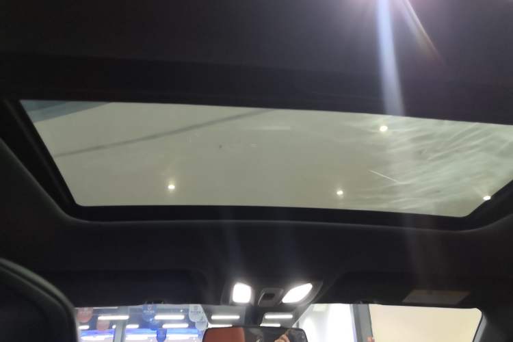 Used CHANGAN UNI-V iDD 2023 Zhidian iDD 1.5T 113km Smart & Fun Version (Rapid Edition) Headliner