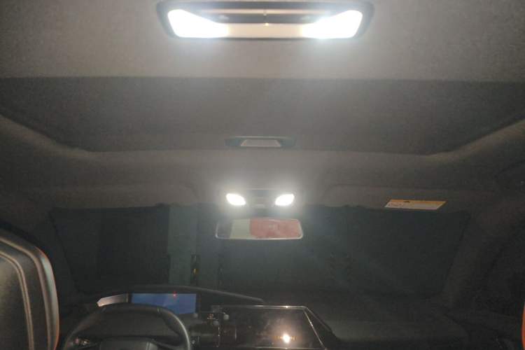 Used CHANGAN UNI-V iDD 2023 Zhidian iDD 1.5T 113km Smart & Fun Version (Rapid Edition) Headliner