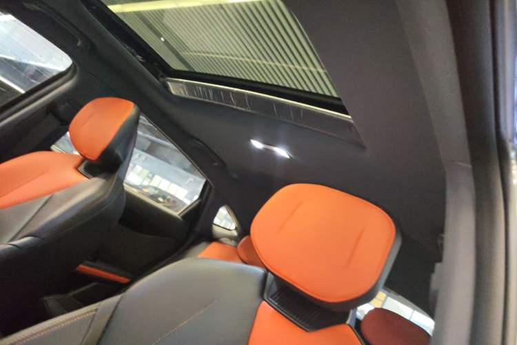 Used CHANGAN UNI-V iDD 2023 Zhidian iDD 1.5T 113km Smart & Fun Version (Rapid Edition) Headliner