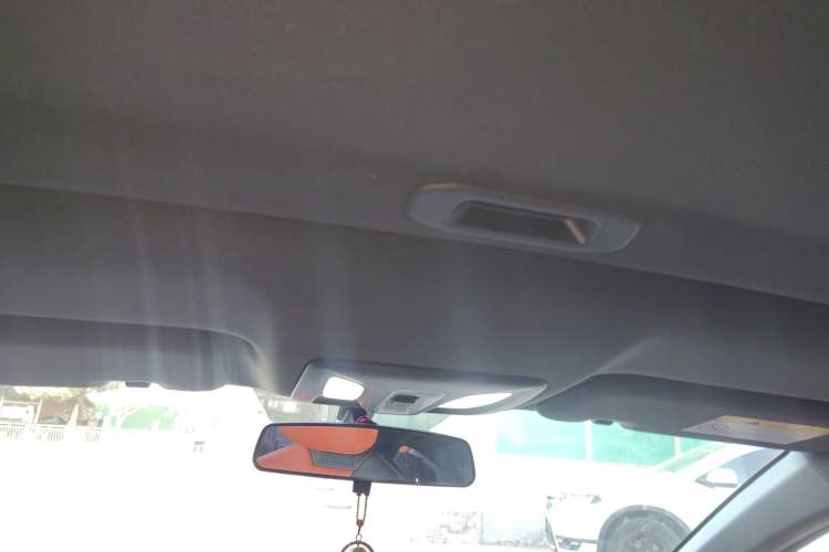 Used CHANGAN UNI-V iDD 2023 ZhiDian iDD 1.5T 113km Smart & Fun Version Headliner