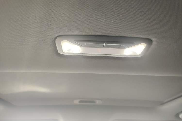 Used CHANGAN UNI-V iDD 2023 ZhiDian iDD 1.5T 113km Smart & Fun Version Headliner