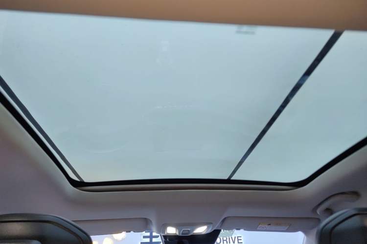 Used CHANGAN UNI-V iDD 2023 ZhiDian iDD 1.5T 113km Smart & Fun Version Headliner
