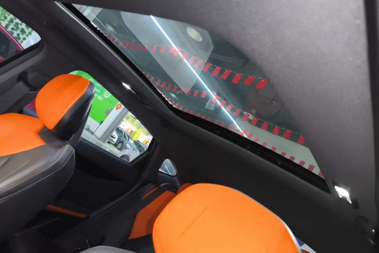 Used CHANGAN UNI-V iDD 2023 ZhiDian iDD 1.5T 113km ZhiKu Model Headliner