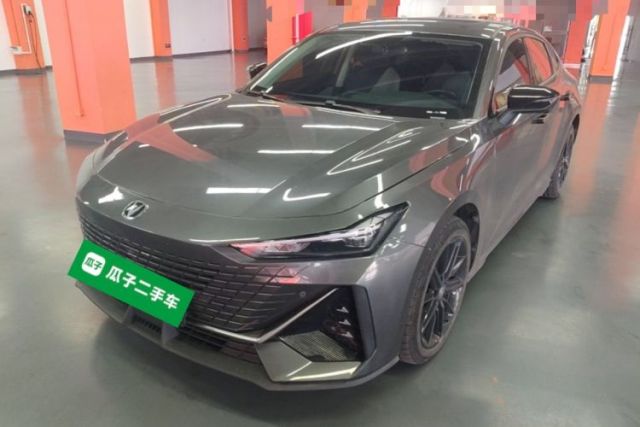 Used CHANGAN UNI-V iDD 2023 ZhiDian iDD 1.5T 113km Smart & Fun Version