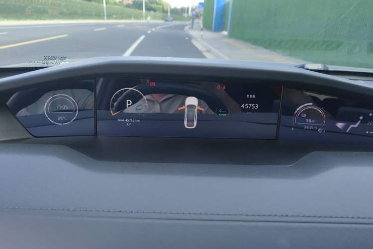 Used CHANGAN UNI-V iDD 2023 ZhiDian iDD 1.5T 113km Smart & Fun Version Instrument Cluster