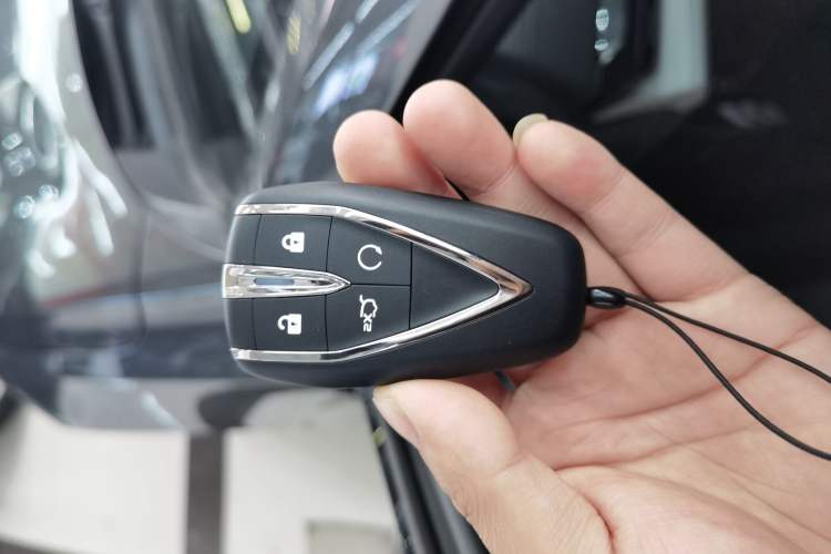 Used CHANGAN UNI-V iDD 2023 ZhiDian iDD 1.5T 113km ZhiKu Model Interior 1