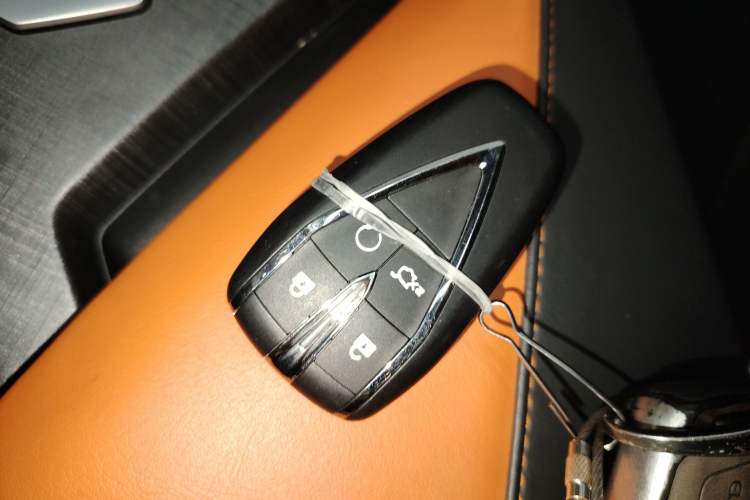 Used CHANGAN UNI-V iDD 2023 Zhidian iDD 1.5T 113km Smart & Fun Version (Rapid Edition) Interior 1