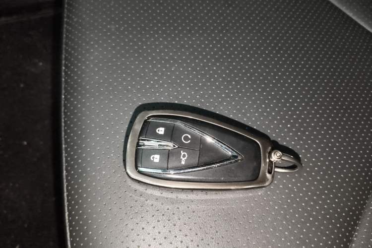 Used CHANGAN UNI-V iDD 2023 ZhiDian iDD 1.5T 113km Smart & Fun Version Interior 1