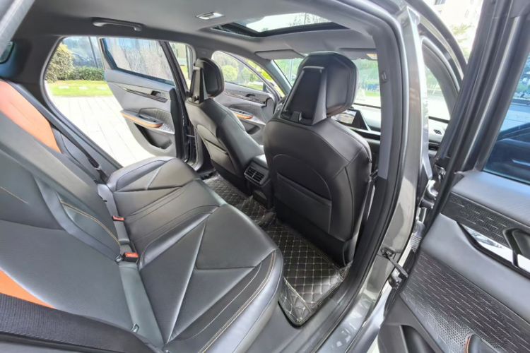 Used CHANGAN UNI-V iDD 2023 ZhiDian iDD 1.5T 113km Smart & Fun Version Interior 1