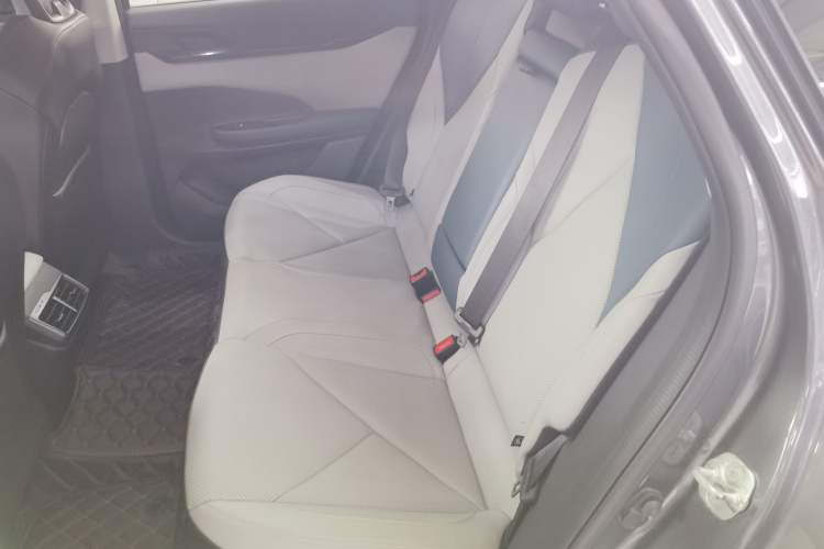 Used CHANGAN UNI-V iDD 2023 ZhiDian iDD 1.5T 113km ZhiKu Model Interior 4