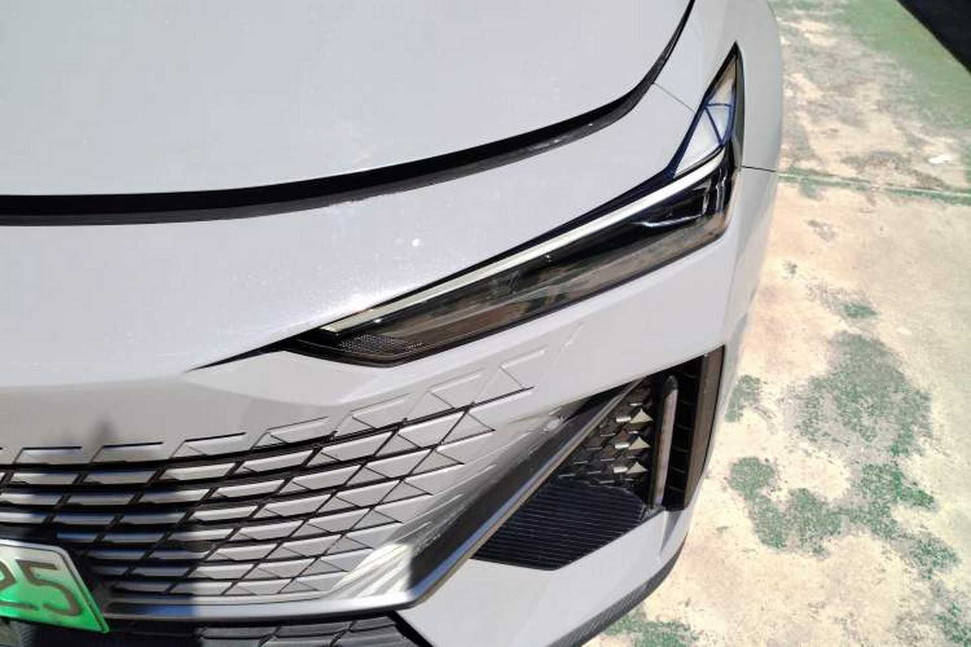 Used CHANGAN UNI-V iDD 2023 ZhiDian iDD 1.5T 113km Smart & Fun Version Left Front Headlight