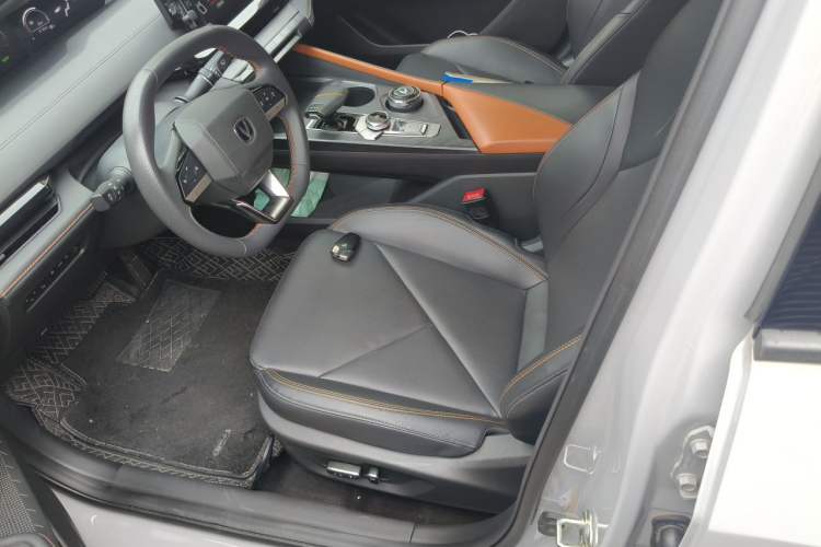 Used CHANGAN UNI-V iDD 2023 ZhiDian iDD 1.5T 113km Smart & Fun Version Left Front Seat