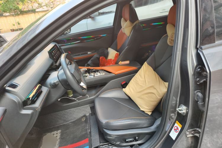 Used CHANGAN UNI-V iDD 2023 ZhiDian iDD 1.5T 113km ZhiKu Model Left Front Seat