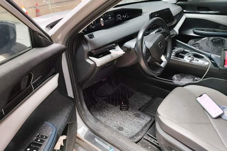 Used CHANGAN UNI-V iDD 2023 Zhidian iDD 1.5T 113km Smart & Fun Version (Rapid Edition) Left Front Seat