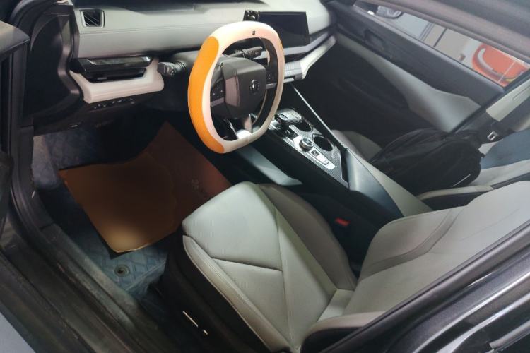 Used CHANGAN UNI-V iDD 2023 Zhidian iDD 1.5T 113km Smart & Fun Version (Rapid Edition) Left Front Seat