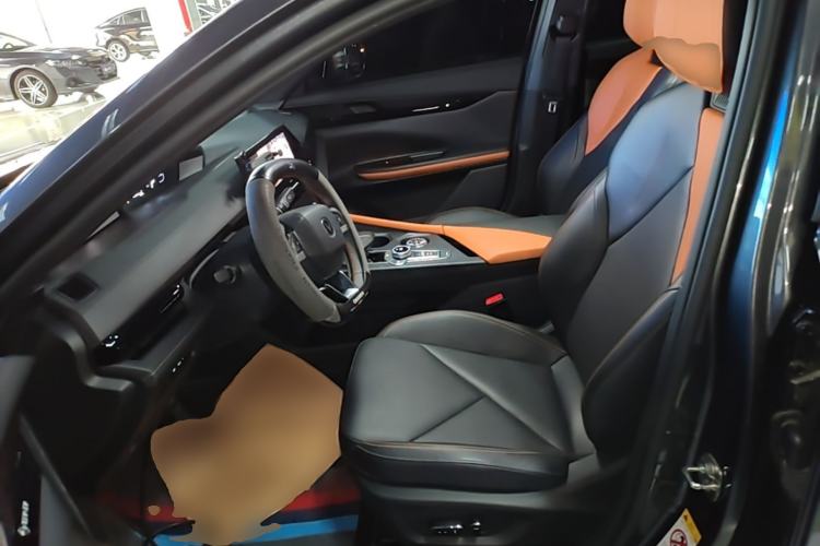 Used CHANGAN UNI-V iDD 2023 Zhidian iDD 1.5T 113km Smart & Fun Version (Rapid Edition) Left Front Seat