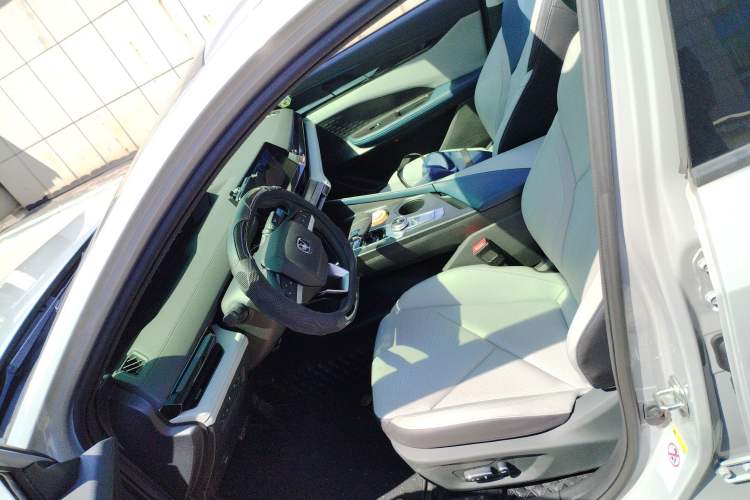 Used CHANGAN UNI-V iDD 2023 ZhiDian iDD 1.5T 113km Smart & Fun Version Left Front Seat
