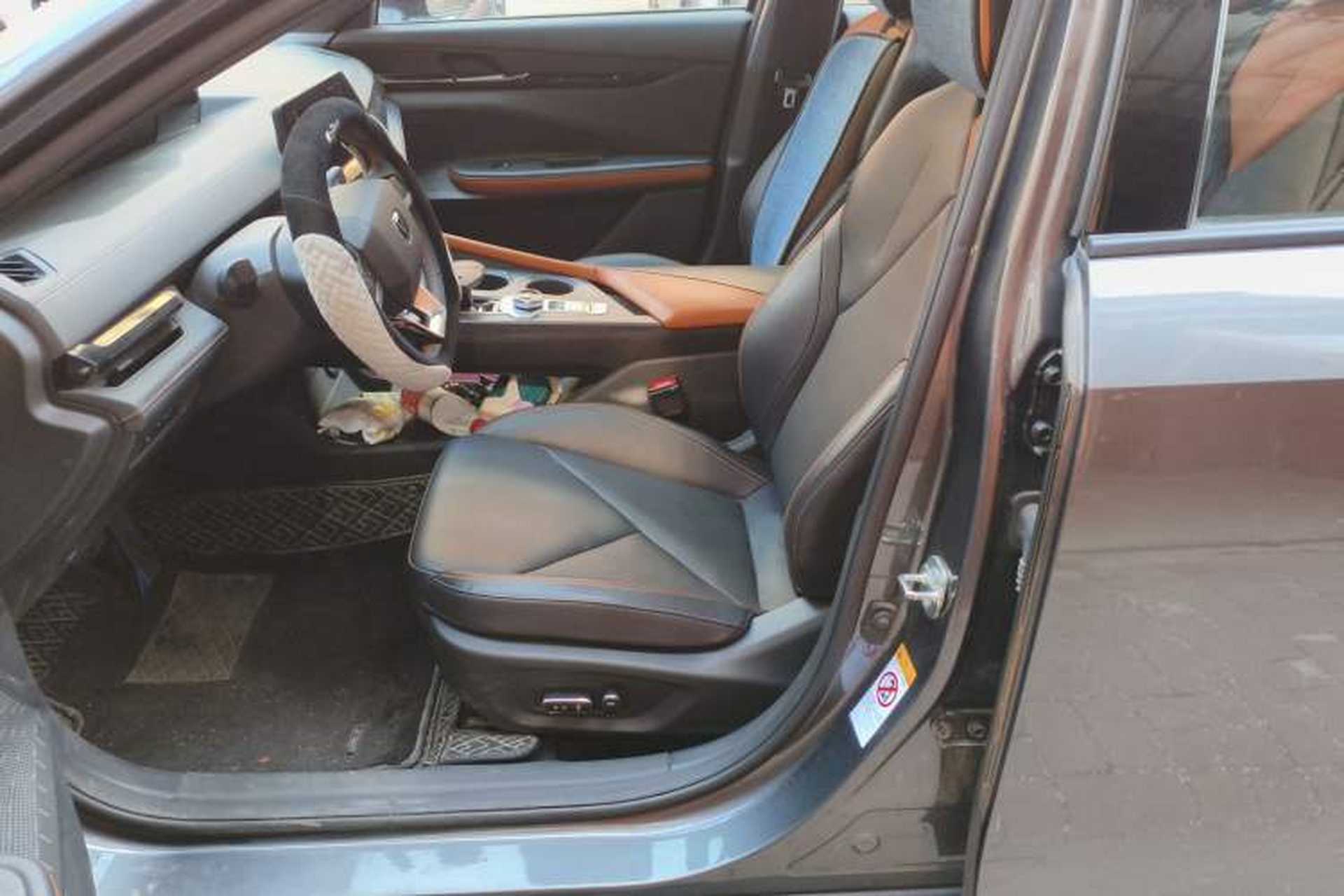 Used CHANGAN UNI-V iDD 2023 ZhiDian iDD 1.5T 113km ZhiKu Model Left Front Seat
